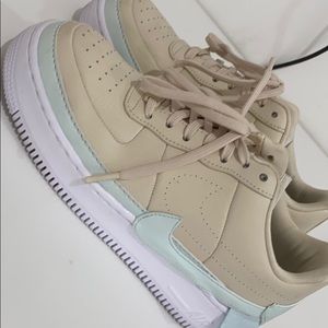 NIKE air force one platform